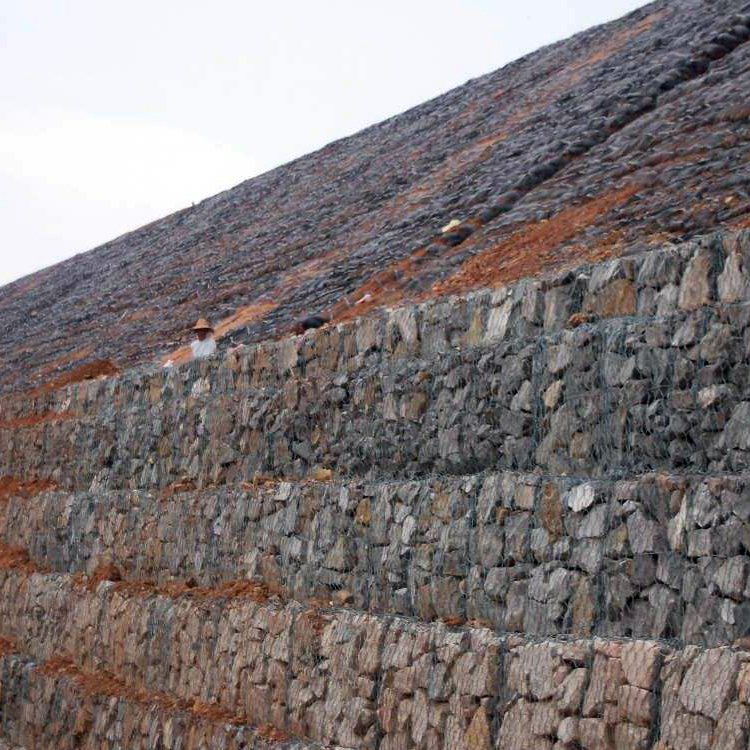 石籠網(wǎng)擋墻的施工步驟和注意事項(xiàng) 石籠網(wǎng)擋墻的施工步驟和注意事項(xiàng)