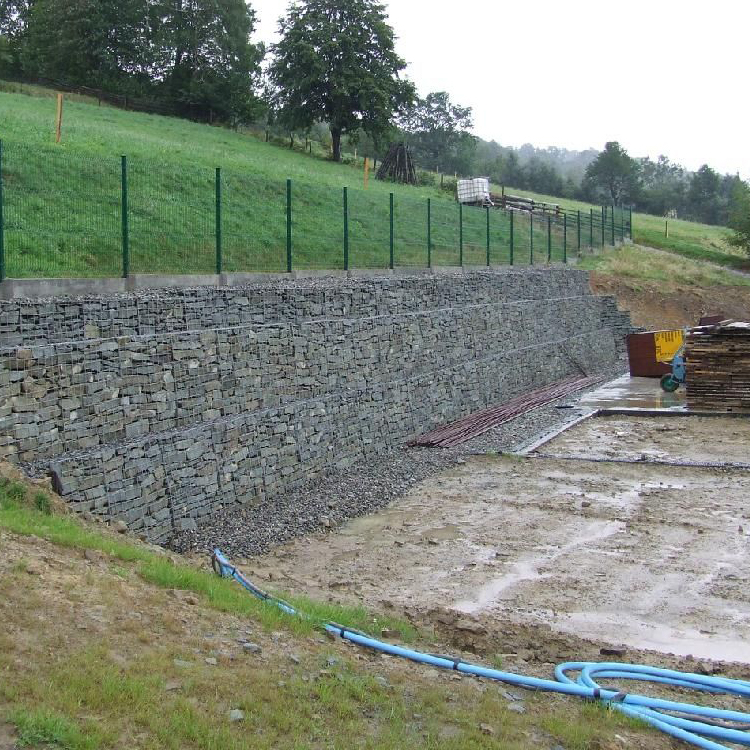 石籠網(wǎng)擋墻施工不理想的原因