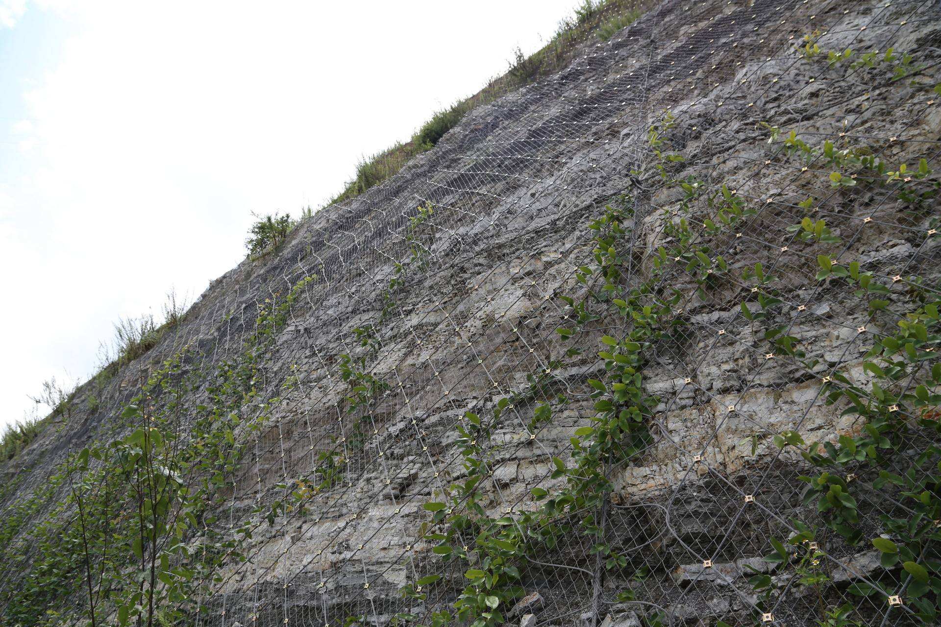 如何做好被動(dòng)落石防護(hù)網(wǎng)的防護(hù)工作 如何做好被動(dòng)落石防護(hù)網(wǎng)的防護(hù)工作