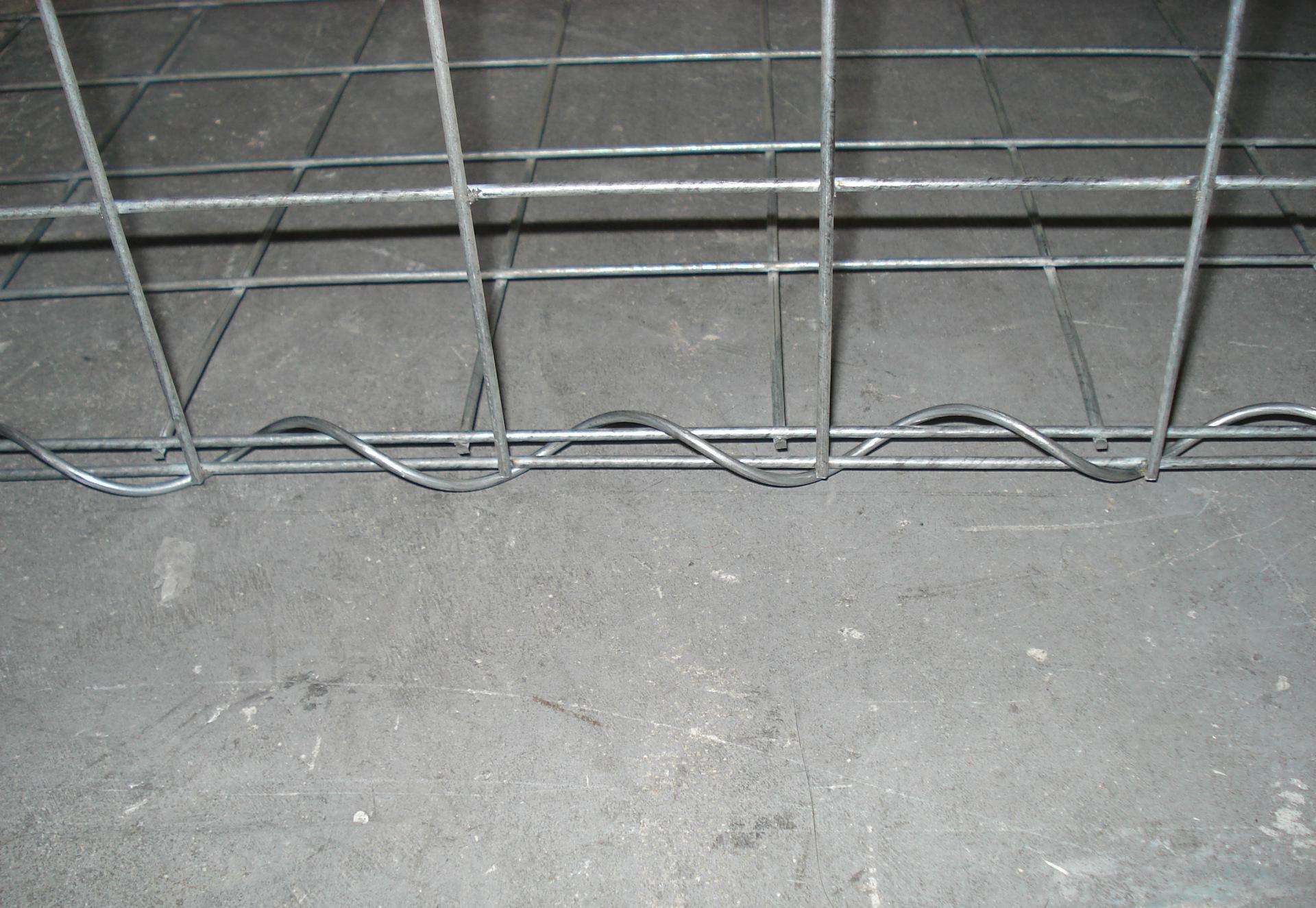 焊接石籠網的安裝小技巧