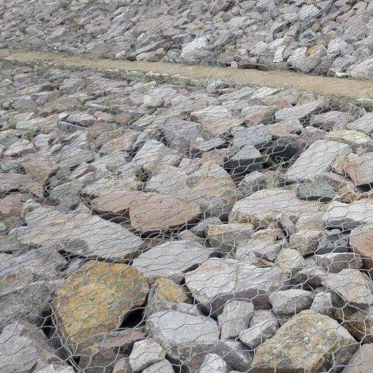 鉛絲石籠網(wǎng)選擇過程中需要考慮哪些因素 鉛絲石籠網(wǎng)選擇過程中需要考慮哪些因素